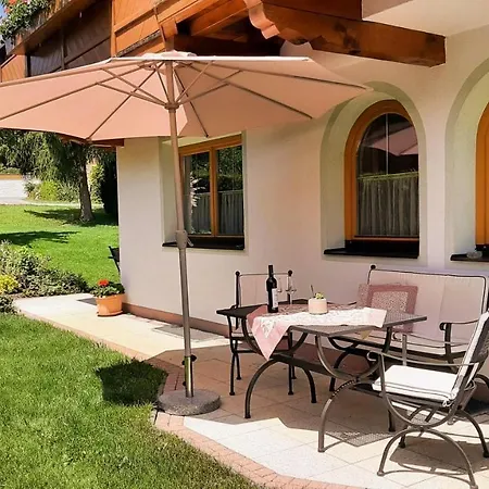 Aschaber Apartment *